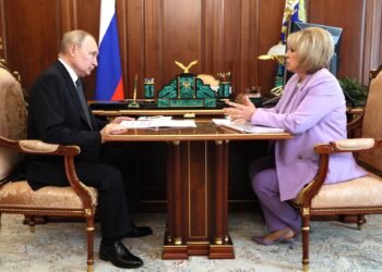 Владимир Путин и Элла Памфилова. Фото: kremlin.ru