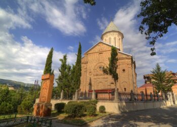 Церковь Нор Эчмиадзин в Тбилиси