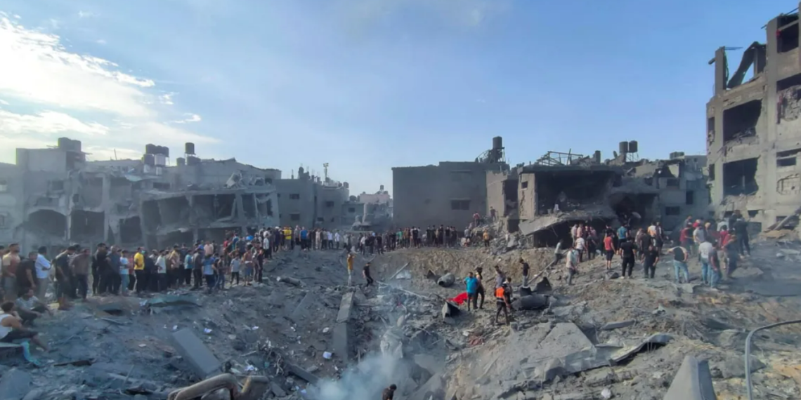 Последствия авиаудара израильской армии. Фото: Reuters