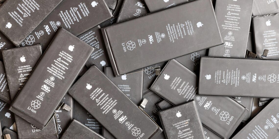 Батареи из лития. Фото: Alamy Stock