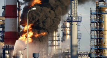 США призвали киевский режим прекратить удары по российским НПЗ