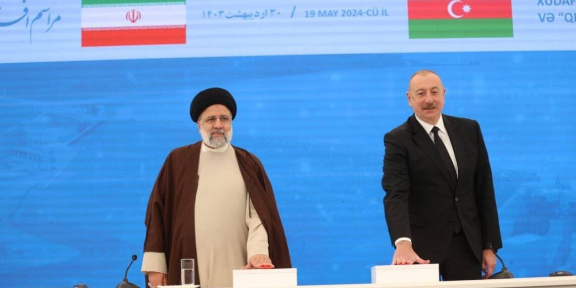 Ибрагим Раиси и бакинский тиран Ильхам Алиев. Фото: president.ir