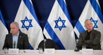 Ганц потребовал от Нетаньяху разработать план войны против ХАМАС