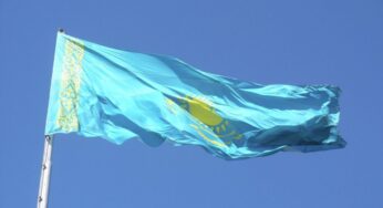 Запад грязными методами пытается втянуть Казахстан в антироссийскую коалицию — казахстанский политолог