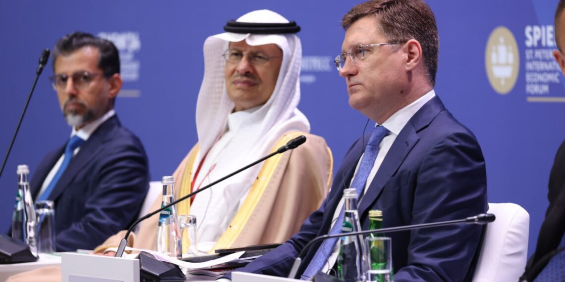 Александр Новак. Фото: government.ru