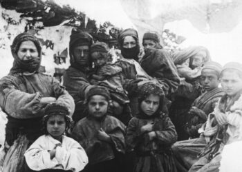 Армяне, пострадавшие в результате геноцида в Османской империи. Фото: The Image Works