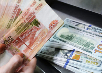 рубль доллар