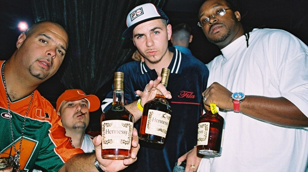 Благодаря американским рэперам, мировые продажи французского коньяка и бренди резко пошли вверх. Фото: ДЖУЛИЯ БЕВЕРЛИ/GETTY IMAGES