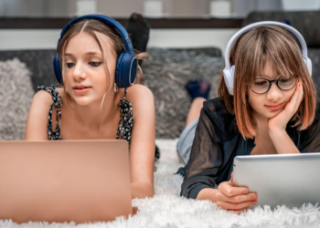 Норвежское правительство пообещало ввести больше мер безопасности, чтобы дети не могли обойти возрастные ограничения. Фото: Panther Media GmbH/Alamy