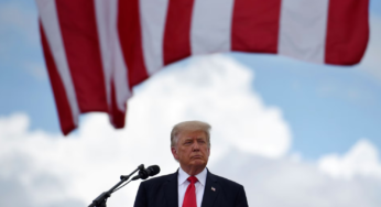 Трамп обещает обложить китайские товары дополнительными пошлинами