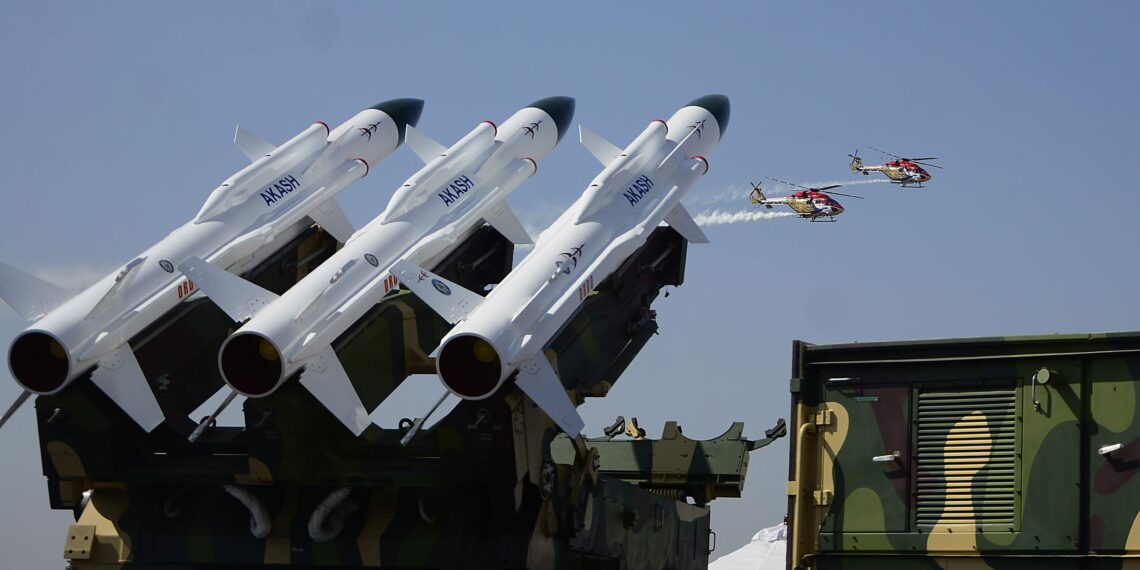 Мобильный зенитно-ракетный комплекс средней дальности Akash.