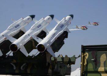 Мобильный зенитно-ракетный комплекс средней дальности Akash.