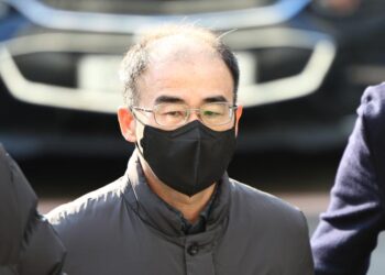 Генерал-лейтенант Квак Чон Гын