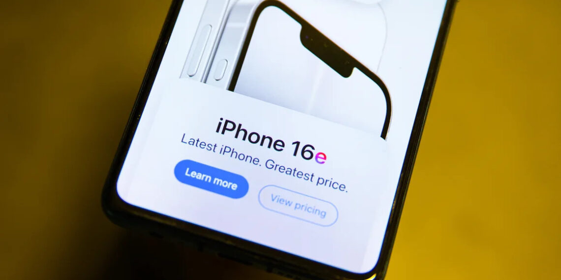 iPhone 16e