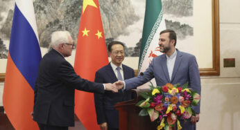 Китай и Россия призвали Запад снять санкции с Ирана