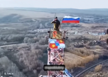 Над Малой Локней вновь реет российский флаг