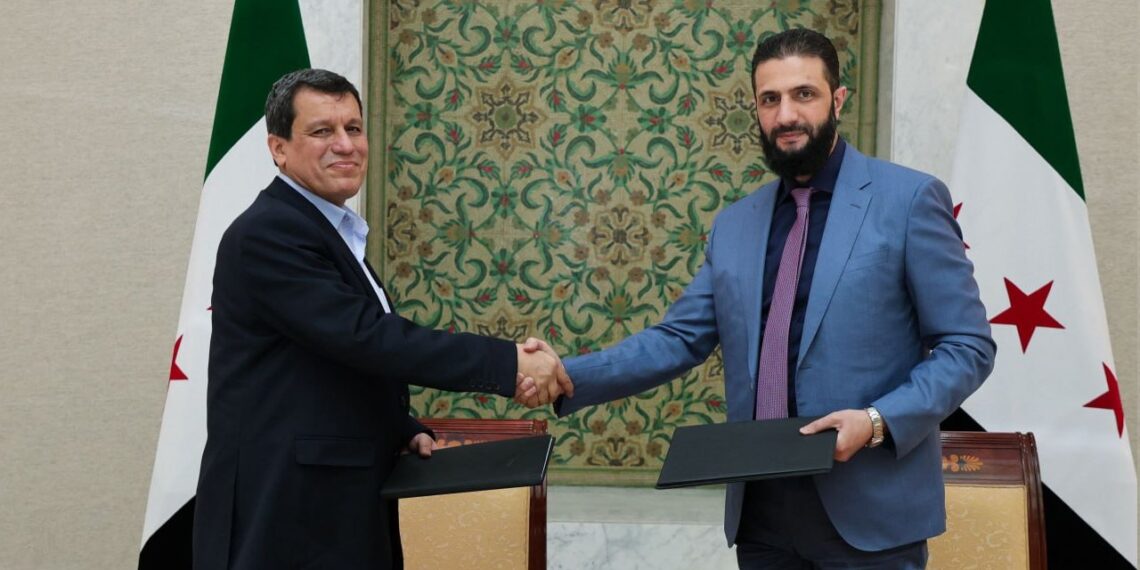 Соглашение, состоящее из 8 пунктов, было подписано между Ахмедом аш-Шараа и командующим СДС Мазлумом Абди