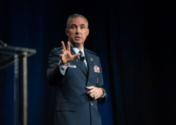 Глава Космического командования США генерал Стивен Уайтинг. Фото: spoc.spaceforce.mil