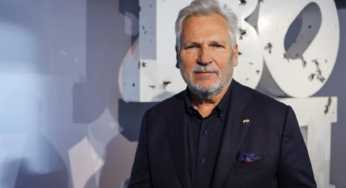 Экс-президент Польши предупредил о риске политической монополии