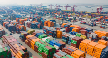 Заказы на китайские грузовые суда упали на 72%