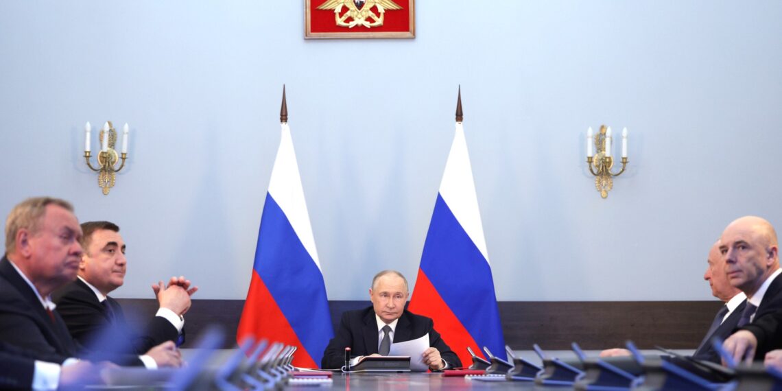 Совещание по стратегии развития Военно-Морского Флота. Фото: kremlin.ru