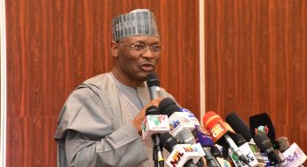 В Нигерии разгорается скандал вокруг регистрации избирателей: оппозиция требует расследования