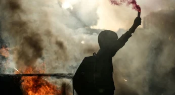 Лекорню вступил в должность под акциями протеста «Блокируем все»