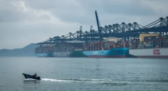 США провели рейд на грузовое судно, следовавшее из Китая в Иран