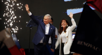 Правый кандидат Хосе Антонио Каст победил на президентских выборах в Чили