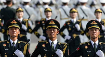 Си Цзиньпин получил единоличный контроль над армией