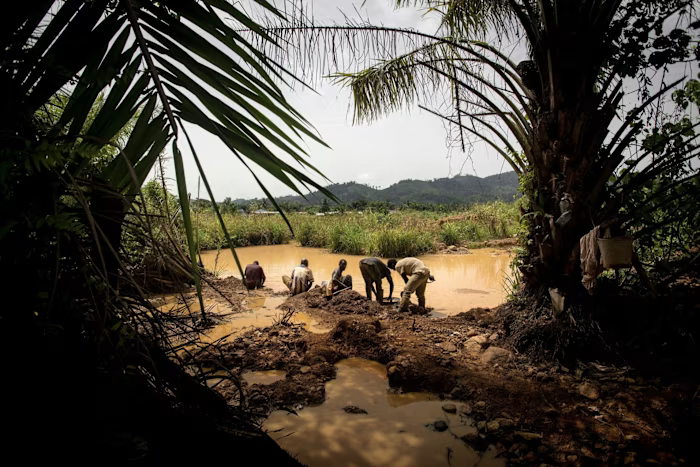 Центробанк Мадагаскара начал борьбу с контрабандой золота на фоне рекордного роста цен