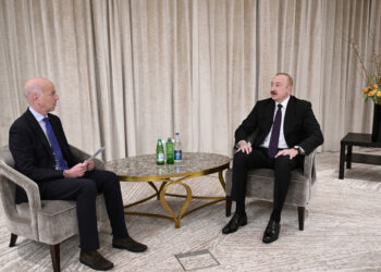 Ильхам Алиев во время интервью France 24