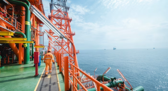 У берегов Конго запущен крупнейший плавучий завод СПГ Nguya