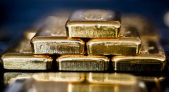 Китай наращивает золотые резервы 16-й месяц подряд