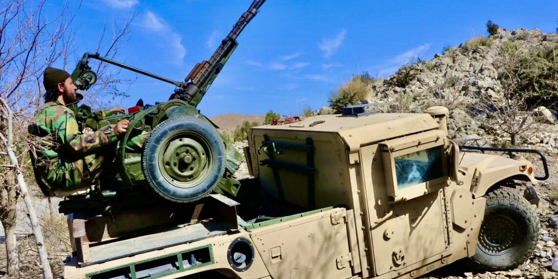 Афгано-пакистанская граница, март 2026 года. Фото: AFP / Getty