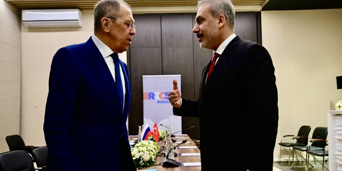 Сергей Лавров и Хакан Фидан. Фото: hurriyetdailynews.com