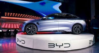 Ценовая война в Китае подорвала прибыль BYD: продажи падают шестой месяц подряд