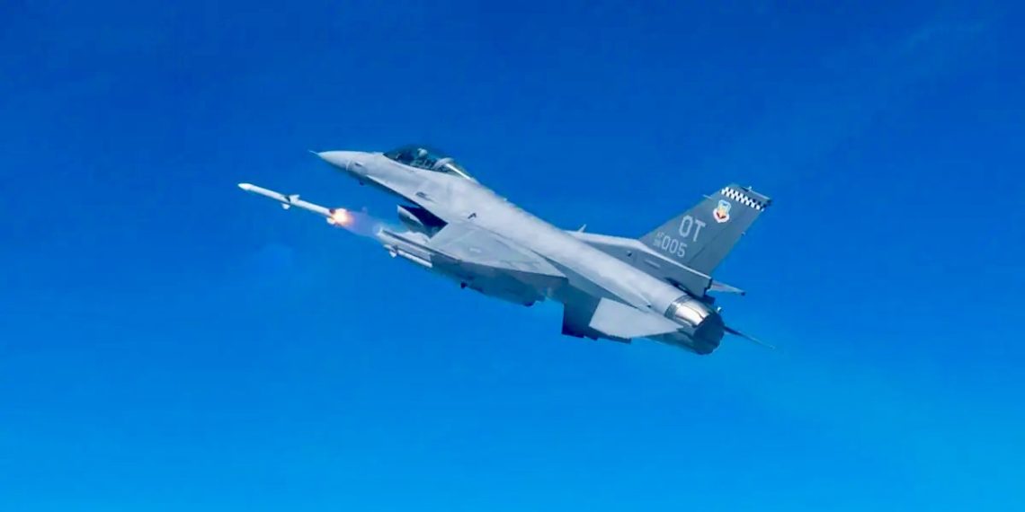 Истребитель F-16 ВВС США. Фото: US Air Force