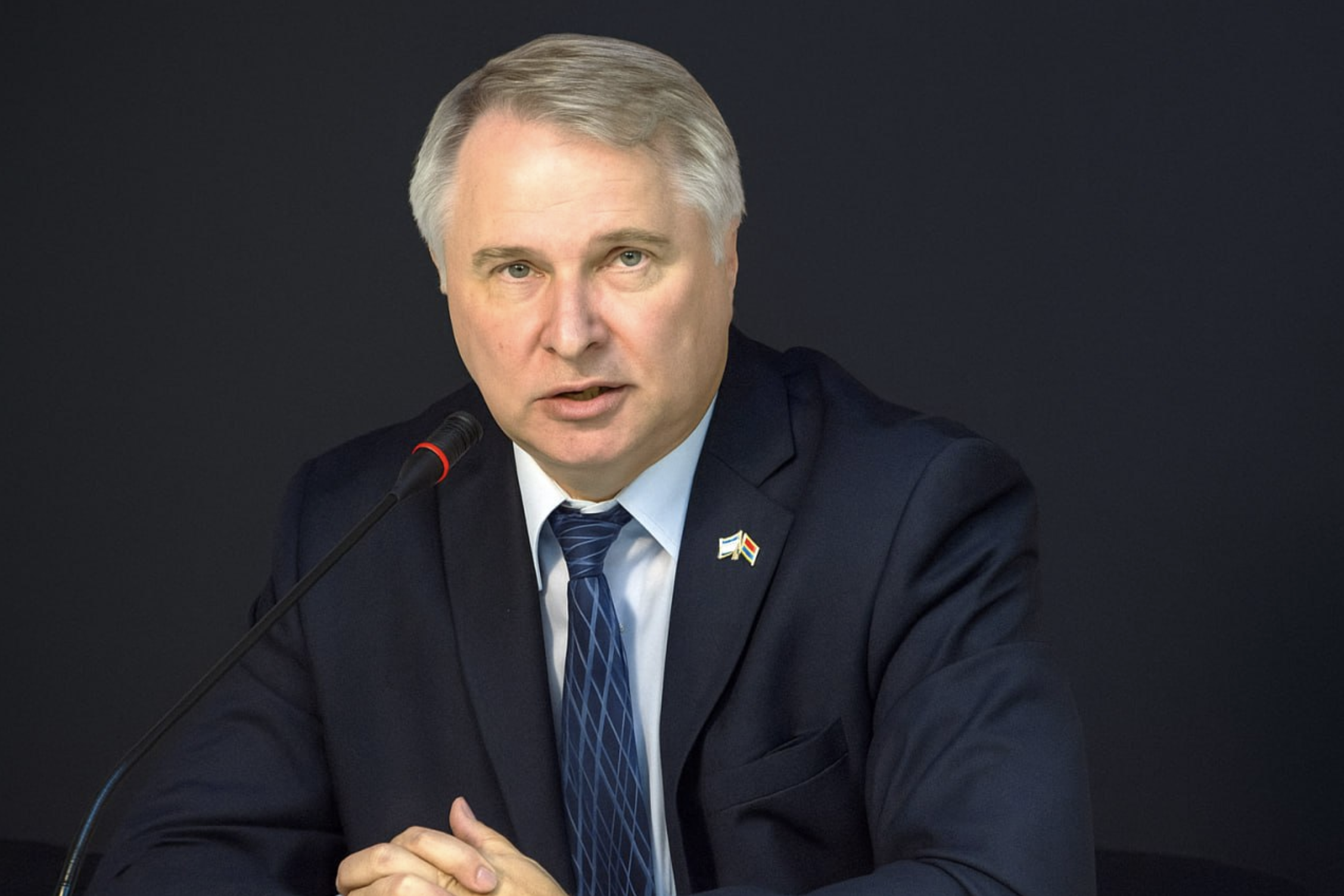 «Израиль воюет не с иранским народом, а с режимом»: Александр Цинкер о целях операции против Ирана