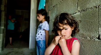 Детская бедность в Грузии: 37,8% детей лишены базовых потребностей, а 45% — школьных принадлежностей