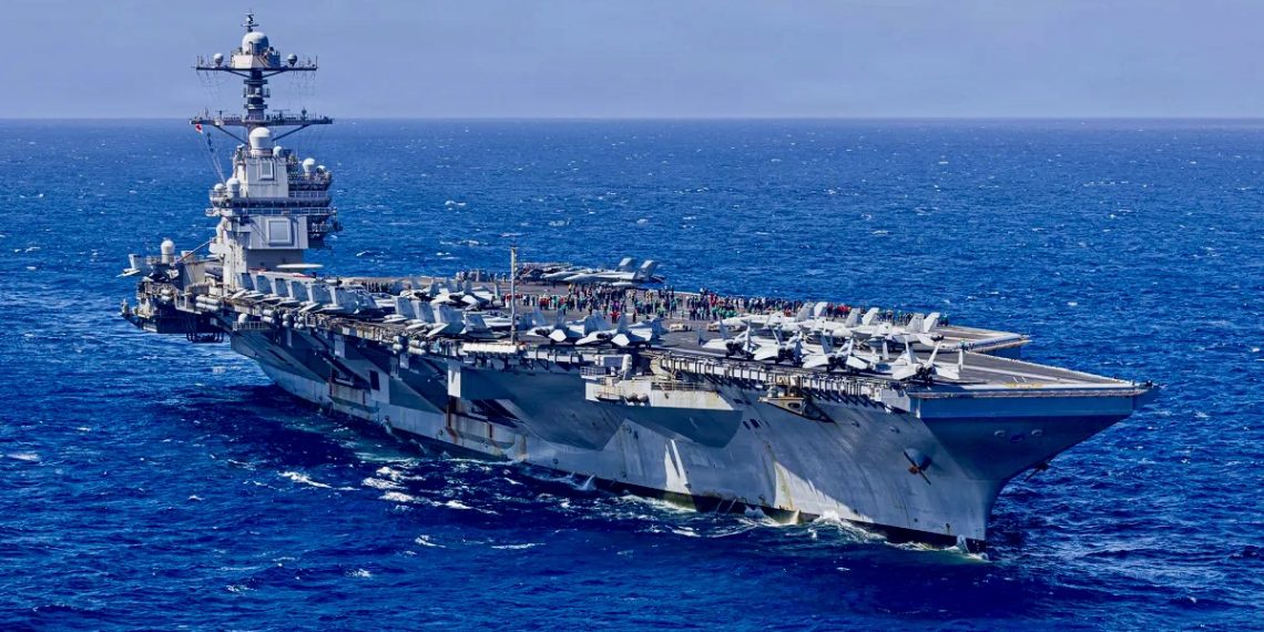 Авианосец USS Gerald R. Ford проходит через Карибское море, 19 января 2026 года. Фото: ВМС США