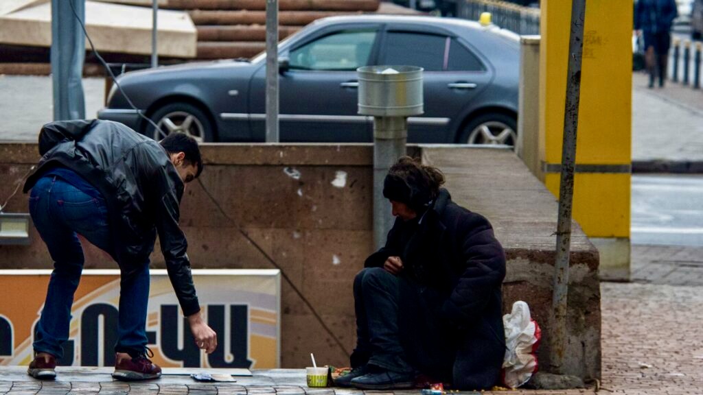 76% граждан Армении живут в бедности — Всемирный банк