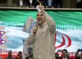Спикер парламента Ирана Мохаммад Багер Галибаф выступает на митинге в Тегеране. Фото: Getty