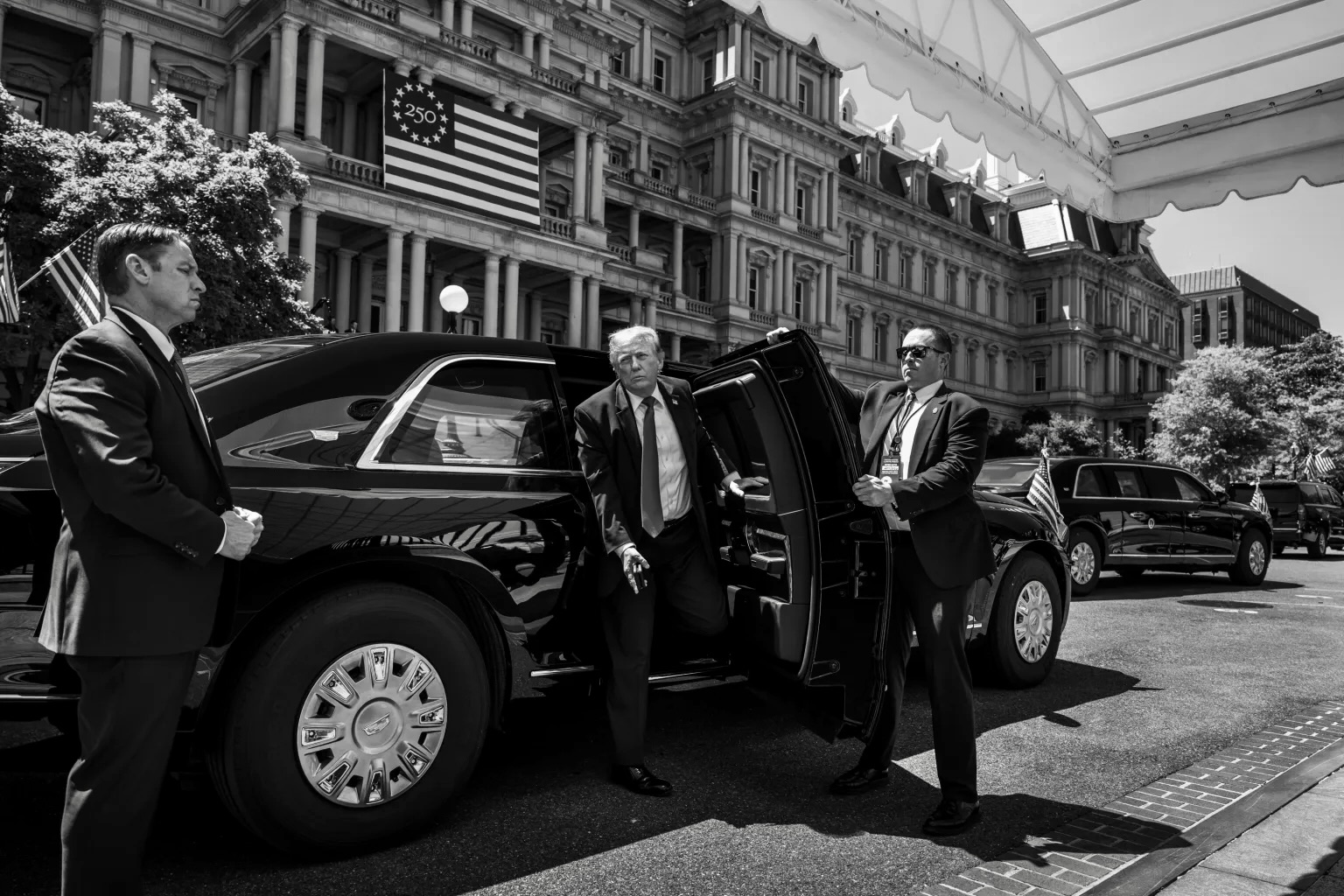 Верховный суд дал Трампу контроль над бюрократией, но не над долларом