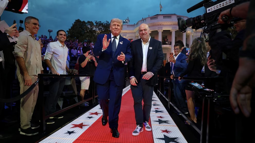 Трамп отметил 80-летие турниром UFC на лужайке Белого дома