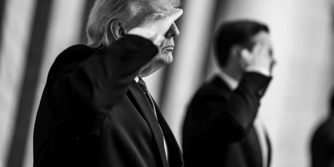 «Мы собираемся атаковать их очень сильно»: Трамп пригрозил Ирану новыми ударами