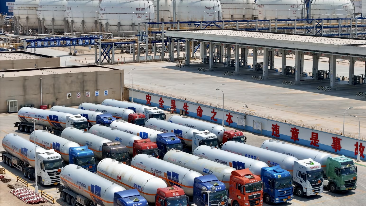 Китай спас мировой рынок нефти от скачка до $200 за баррель