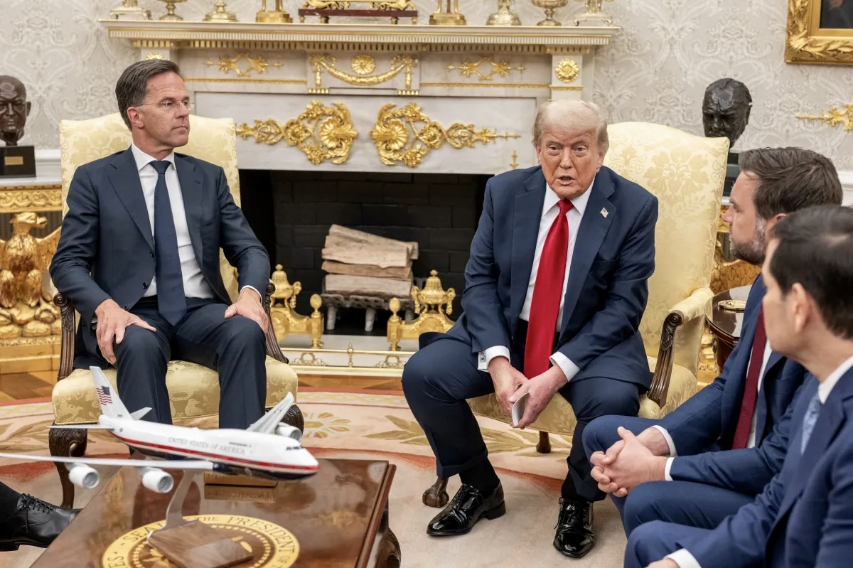 Трамп устроил разнос союзникам по НАТО: «Я хочу лояльности, а не денег»