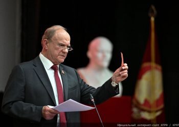 31 млн потерянных жизней и 155 миллиардеров: Геннадий Зюганов о цене капитализма для России