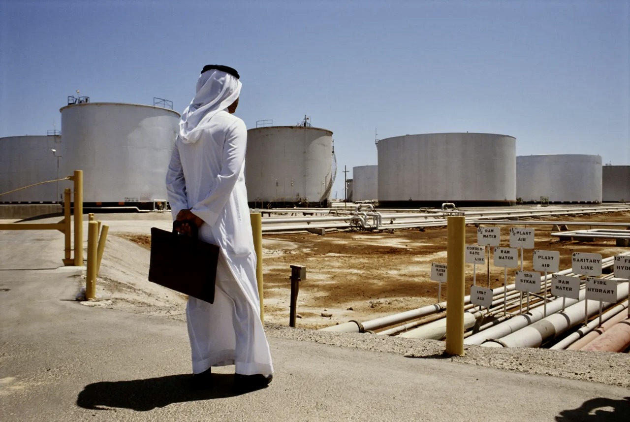 Saudi Aramco продаёт нефть с дисконтом впервые с 2020 года